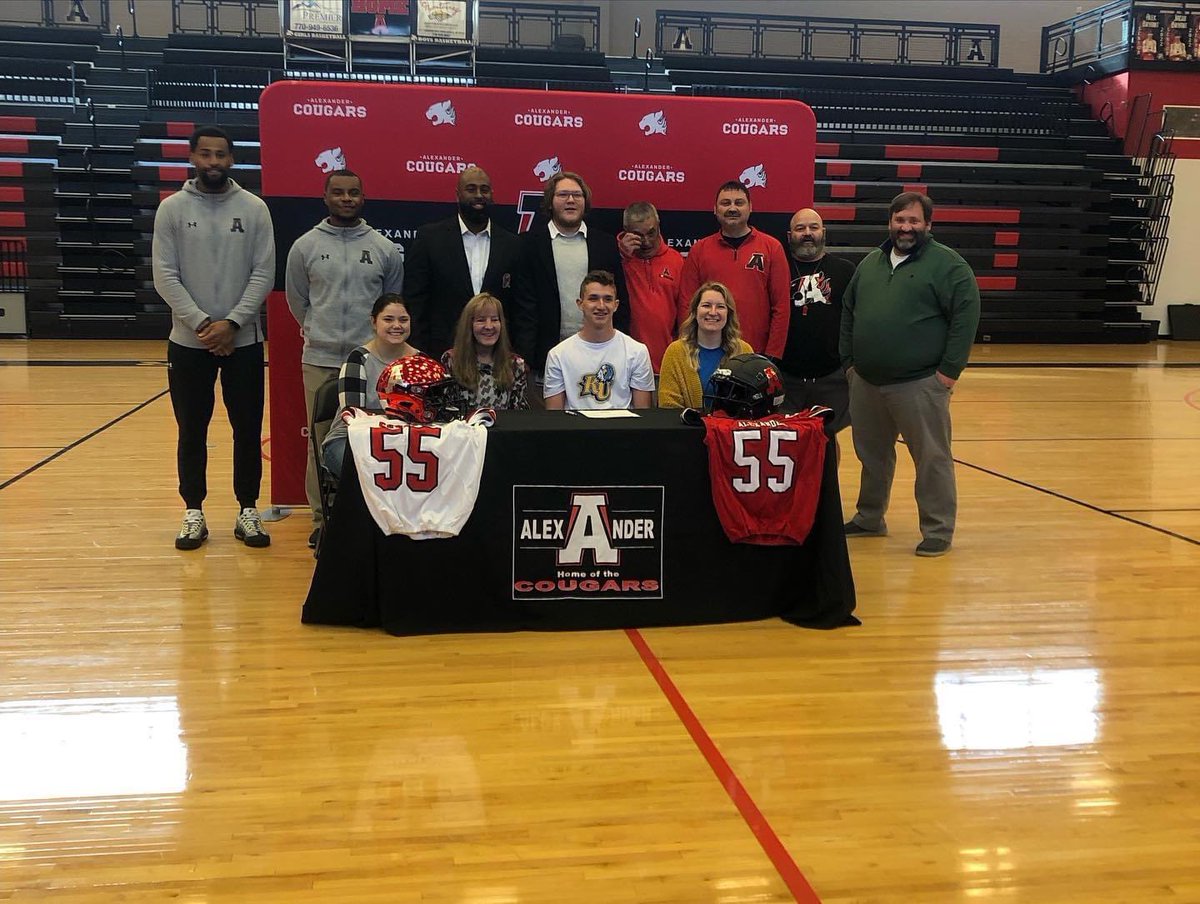 CoachMo25's tweet photo. Congratulations to @jacobtucker55 for become the a #NEXTLEVELCOUGAR today by signing to @ReinhardtFB on dual scholarship!
@ahscougars https://t.co/sY91mglTPZ