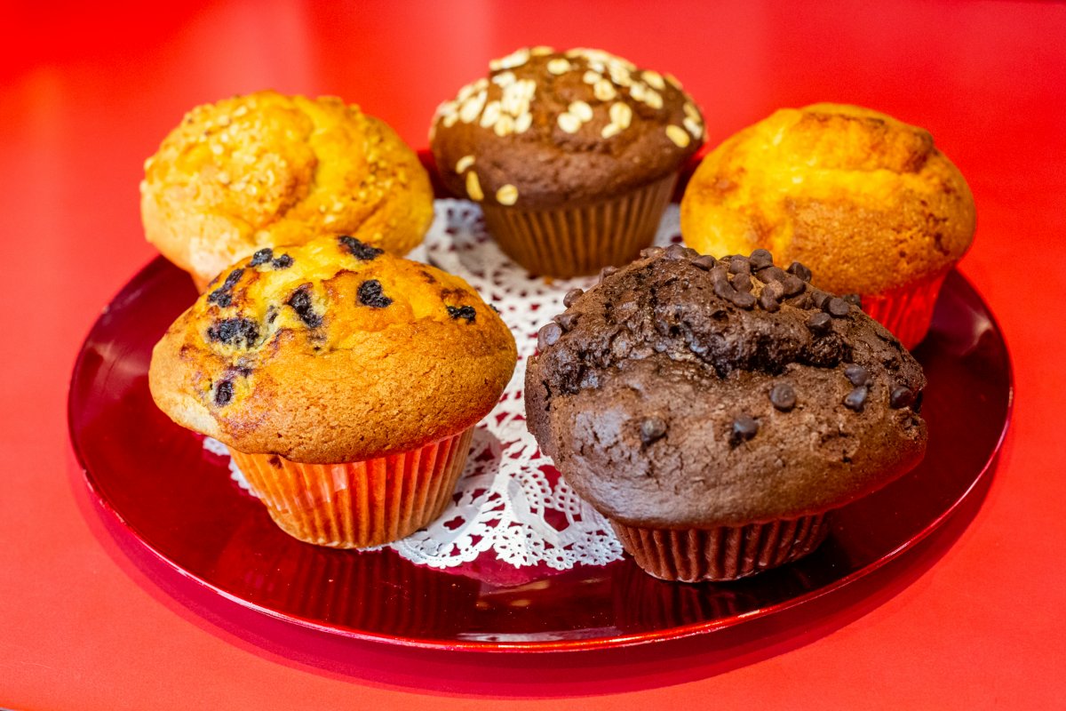 WisemillerD's tweet photo. From our desserts to our sandwiches, we have a delicious treat waiting for you here at Wisemiller's Grocery &amp; Deli. #Georgetown #Wisemillers #GroceryAndDeli https://t.co/c5JVcidxNj