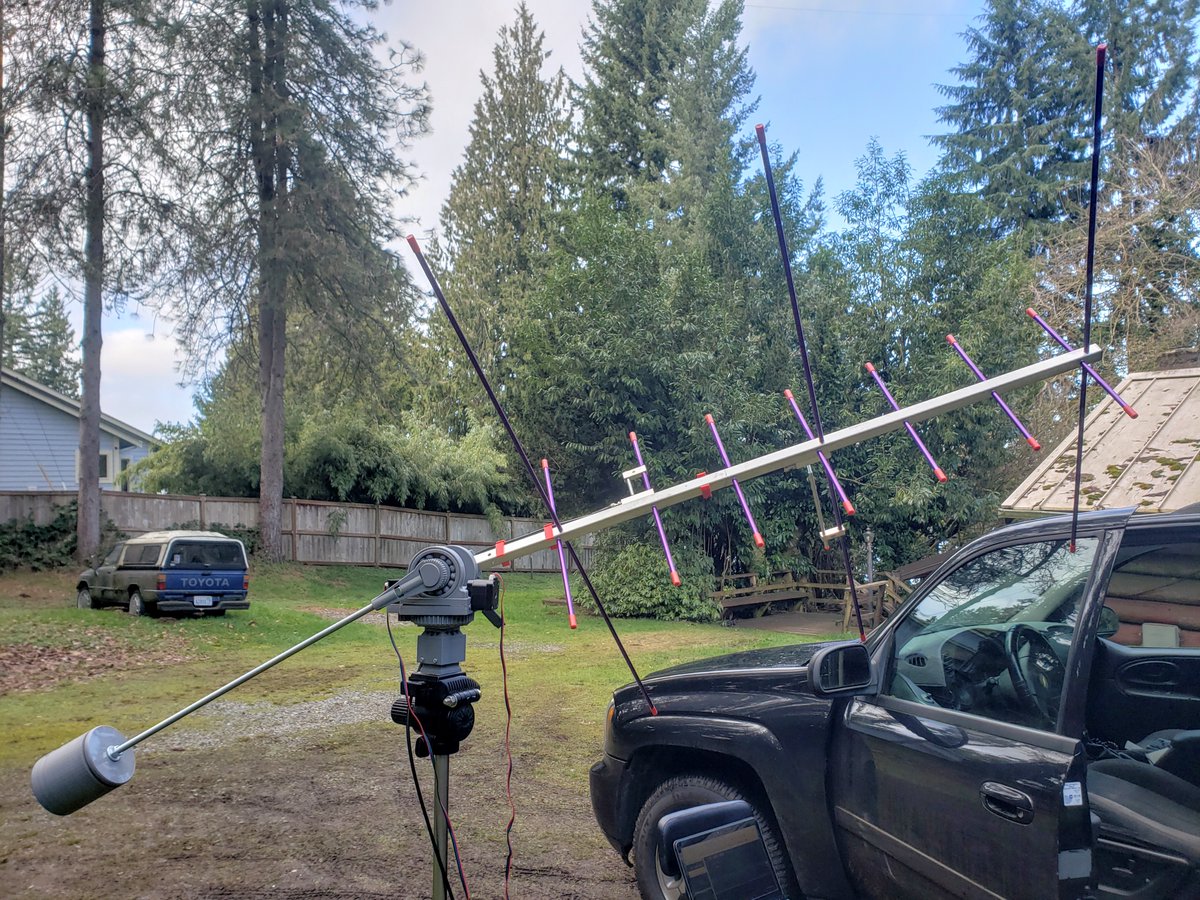 KeyboardError's tweet image. Wow. Functional 3D printing. I've managed to put together the portable azimuth and elevation antenna rotor from @N9UUP. I predict satellites in my future.