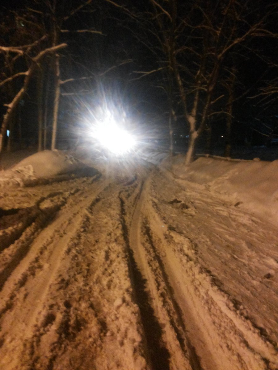 UM_2c_TLT's tweet photo. #Тольятти
То, что скрыто, за кадром....

✔ #УМ2Ц и Председатели в МКД, а так же сознательные жители, оказывают содействие от припаркованных 🚘🚗
- для очистки территорий❄❄❄по всем направлениям в кварталах;

🚜 Работа по мех.уборке дворовых территорий, продолжается, постоянно! https://t.co/JTnuWKU4V9