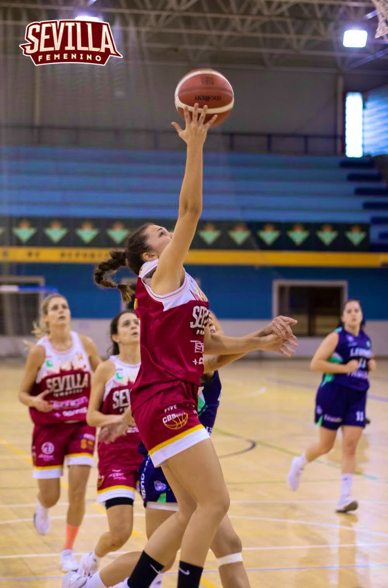 AnaFlowers_13's tweet photo. Un paso más amigo mío..
ya soñando y rozando nuestro encuentro!!! 🏀⛹🏽♀️ #VolverASerYo https://t.co/oHSaJSoexA