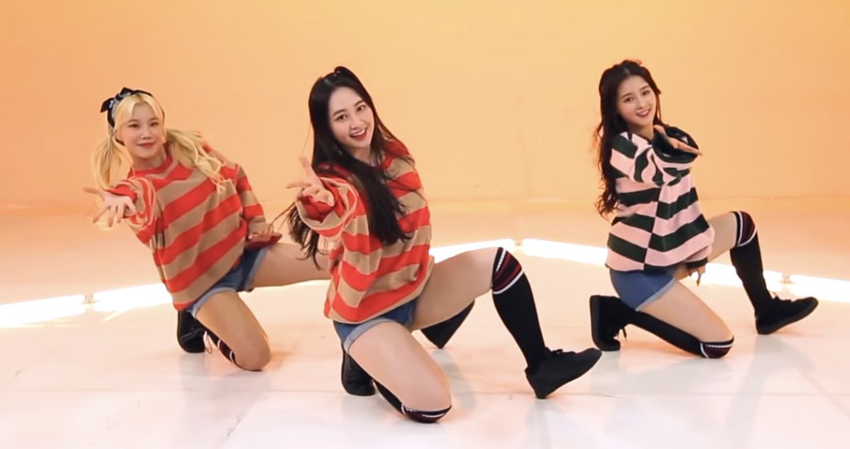 granny_vr's tweet photo. Momoland OT9 subunits that we could have gotten ~ thread 

- concept ideas 
- song ideas 
- outfits ideas (always in videos with music) 

- this are my opinions so if you don’t like that some members are not included in concepts which you are expecting them in to pls don’t hate https://t.co/WwZFzZHfkl