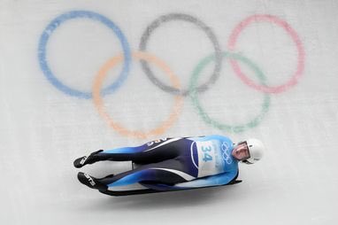 #JuegosOlimpicos Veronica Ravenna se convirtió en la primera mujer sudamericana en concretar dos participaciones olímpicas en luge, ocupando la vigésima posición. Mañana será la tercera bajada, las 20 primeras plazas accederán a la cuarta y última, que define las medallas.