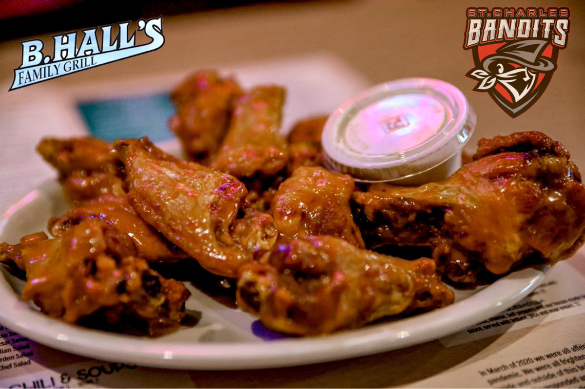 GuyDanhoff's tweet photo. So excited to host the @STCBandits #JeffHuntShow Signing Day Special LIVE from B. Hall’s Family Grill in O’Fallon, MO at 6:30 PM as 3 @MBUFootball Alumni WR Isaiah King, S Jaylen Cowley &amp; LB Collin Thomas sign pro contracts 👏👏👏

Spartan Nation is welcomed to attend this event! https://t.co/k32L8Z8COh