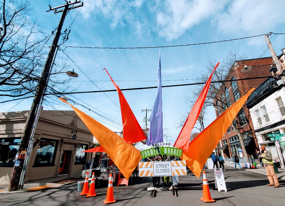 Vote Ballard Farmers Market as #1!  

The Ballard Farmers Market is nominated for the top 10 Best Farmers Markets! Follow the link and vote daily until 2/28: 
10best.com/awards/travel/…