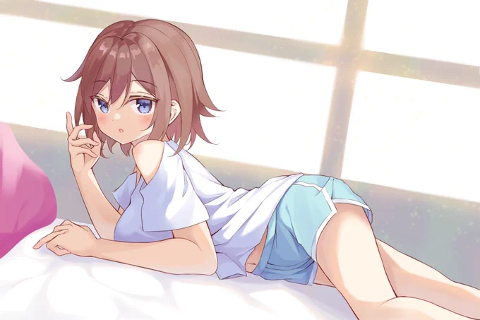 寝起きの女の子 