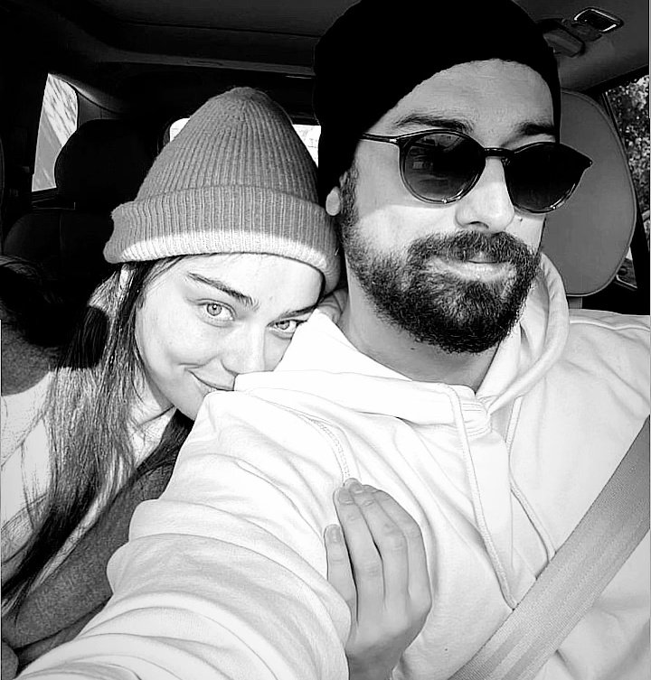 Ne yani ben çalışmaya başlayınca mı sizin aktif olasınız tuttu? Olsun siz hep böyle güzel olun 💚💙
#AyçaAyşinTuran #AlpNavruz #AyçAlp <a href="/aycaaysinturan/">Ayça Ayşin Turan</a> <a href="/AlpNavruz/">Alp Navruz</a>