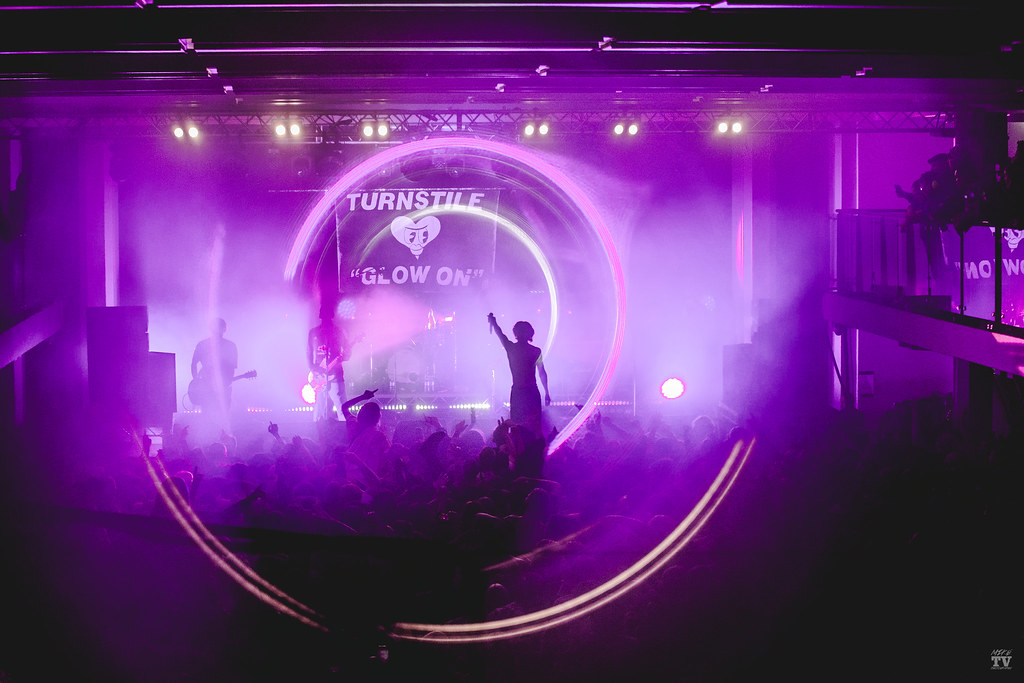 concertaddicts's tweet photo. Review + photos of American hardcore punk band @TURNSTILE at #TheRefectory in #Leeds by #MichaelLockheart
https://t.co/PQ0HRVjbbb #turnstile #TurnstilLoveConnection #BrendanYates https://t.co/yQcYy5auKt