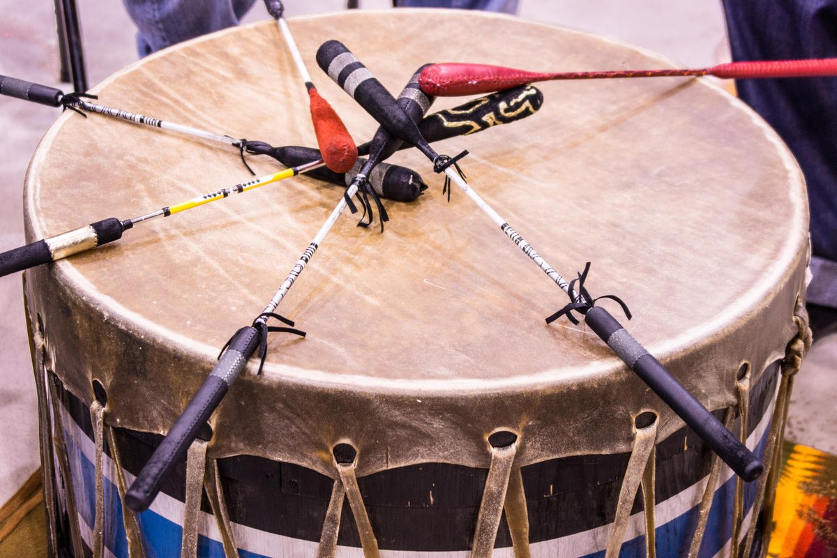 IndigCloud's tweet photo. Exciting things are coming from Indigenous Cloud in 2022. Stay up to date by subscribing to our emails! Link in bio.
#IndigenousCloud #ICTV #ConcertStreaming #LiveMusic #RecordingStudio https://t.co/B7OS7rRn1k
