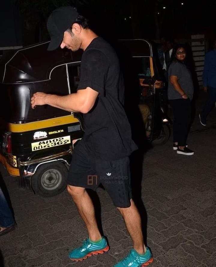 🕵️🧢🧐
#SushantSinghRajput