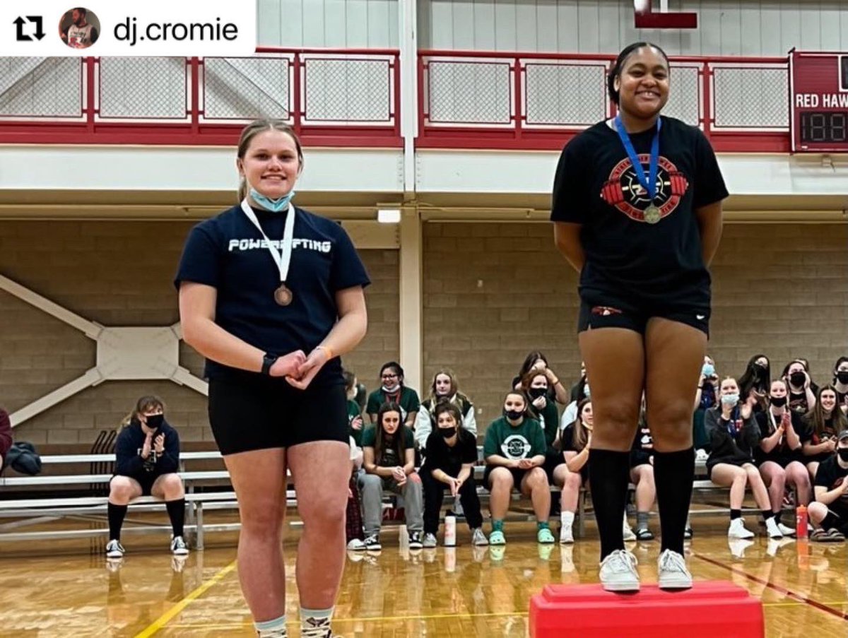 WeAreSCHS's tweet photo. Ladies Powerlifting @ Athens HS; Lily W (10th) &amp; State qualifiers Meadow O (11th) + Sophia B (10th; 3rd place) #weareschs
@rochcommschools https://t.co/oU2emN40mc
