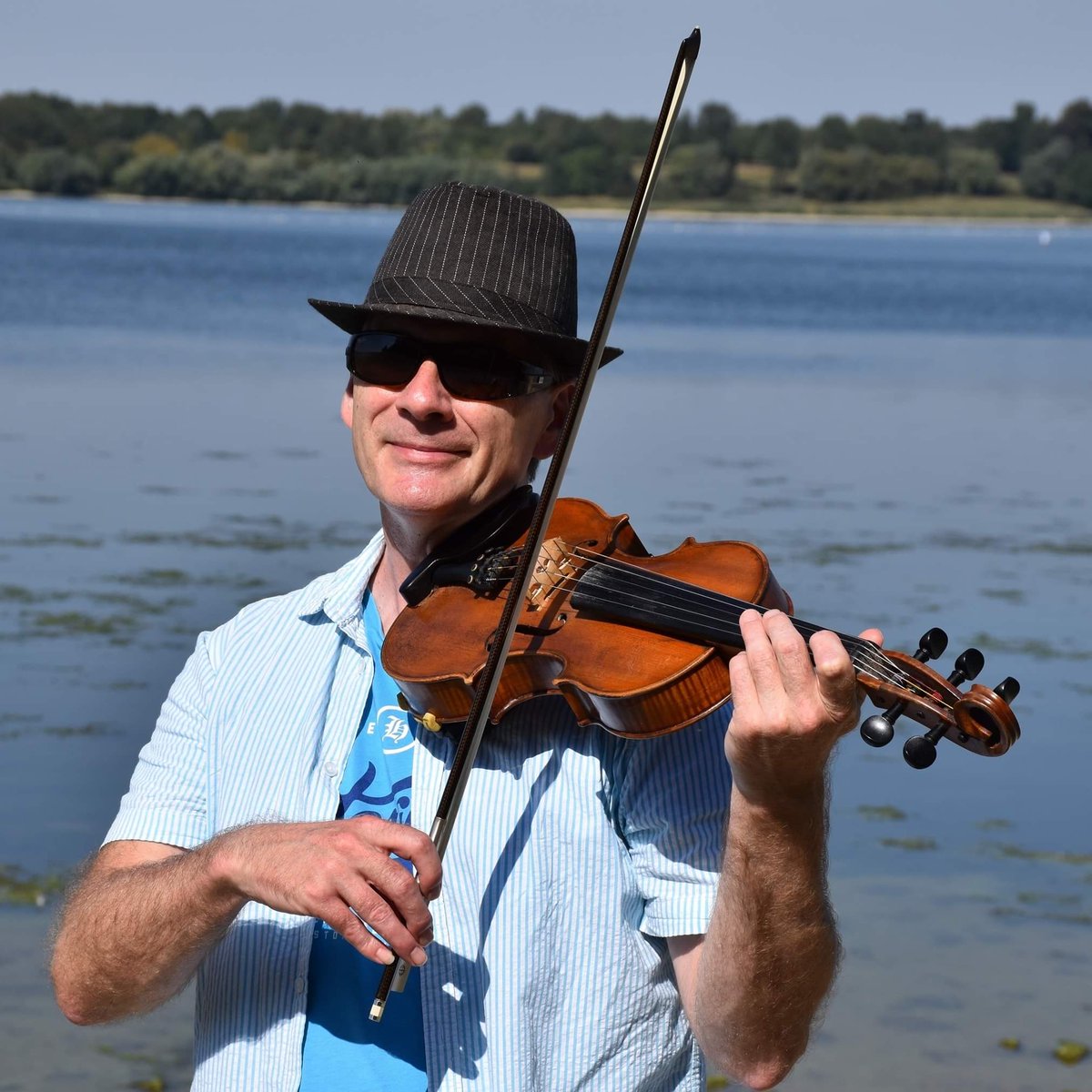 churchendbeer's tweet image. 🍻 FOLK &amp;amp; BEER FESTIVAL 🍻

 SATURDAY 5th March line up Confirmed 

#livemusic 
#JoolsStreetandtheTileHillBillies 🎻
🎻🎻 #Hatstand 🎻🎻
#CARLICIOUS 🔪 GREEK FOOD 🇬🇷

Delicious guest &amp;amp; house ales!!! 

Another brilliant day for the beer festival #savethedate 05.02.22