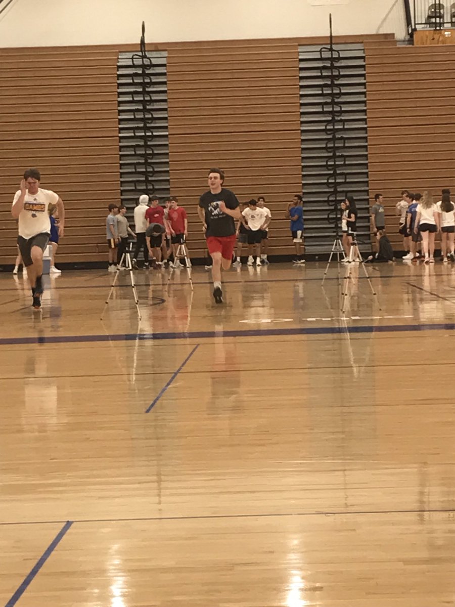 CoachRiceGP's tweet photo. SPEED! Monday’s are for Flying 10’s. Top male .96 (23.3 mph) Ty Hildebrand and top female 1.17 (19.1 mph) Hallie Hamilton. #NPpower ⁦@NPHS_Activities⁩ ⁦@NPHSTrack⁩ https://t.co/kV5t5gvIkS