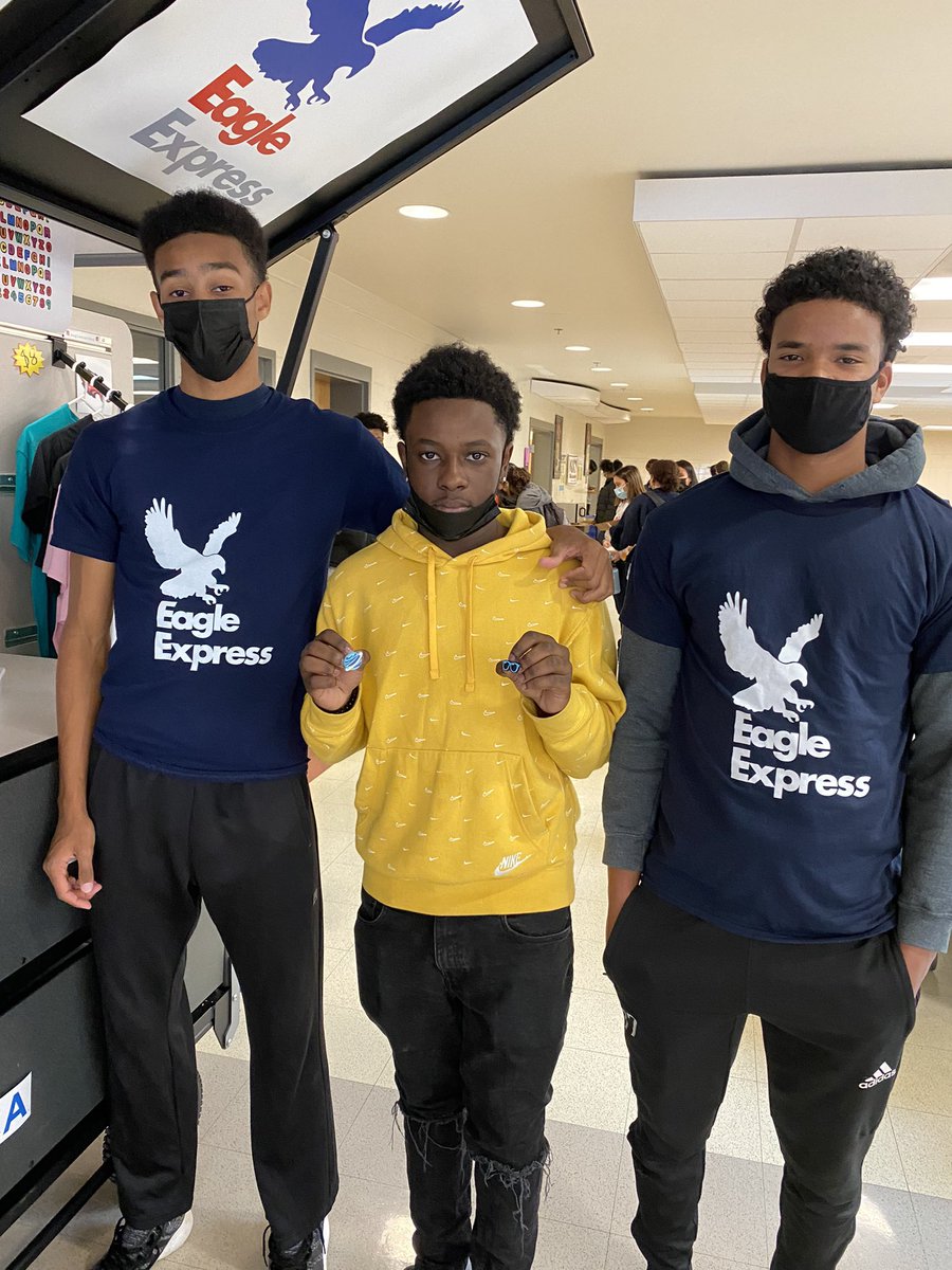 gbodmarketing's tweet photo. Eagle Express is our new DECA School Based Enterprise. Students are learning a lot about running a business. #CTEMonth #CTEMonthFCPS #DECASBE @EdisonHSEagles https://t.co/7eftWq6BjR