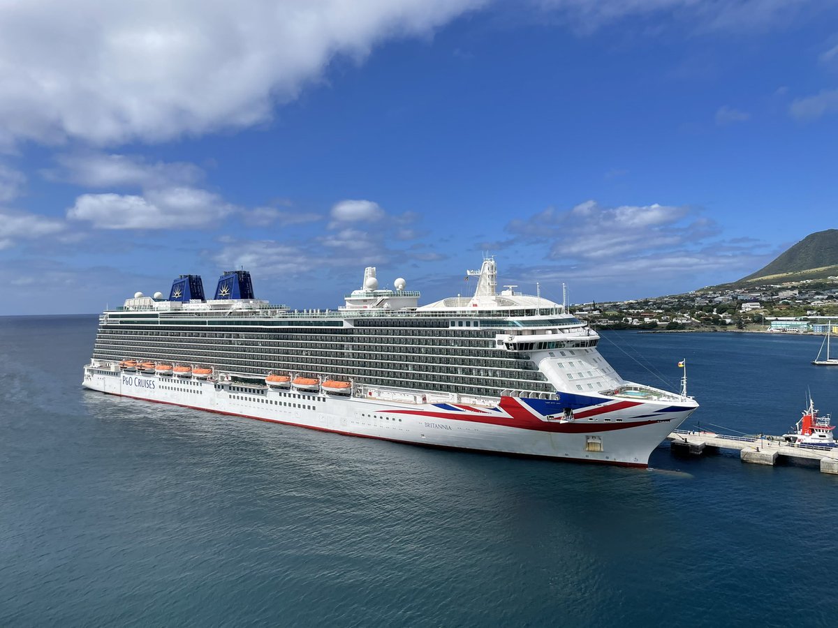 DLAfrancis's tweet photo. 😍@pandocruises Britannia today in St Lucia. Shore leave for crew AND a pool on the crew deck! Take me with you!!! 9 months in and no such luck here on @RoyalCaribbean #anthemOTS #stillwaiting 😢 https://t.co/KF7WhwMsKt