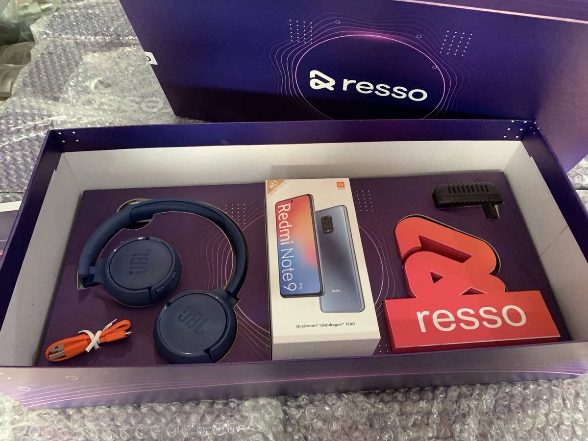 djlyus's tweet photo. MúSica nova e Esse kit da @RessoBrasil de presente para vc! Saiba como acessando o link⬇️
https://t.co/YPSL21ezf6

#teperdinorole #resso https://t.co/neG9POjX5A