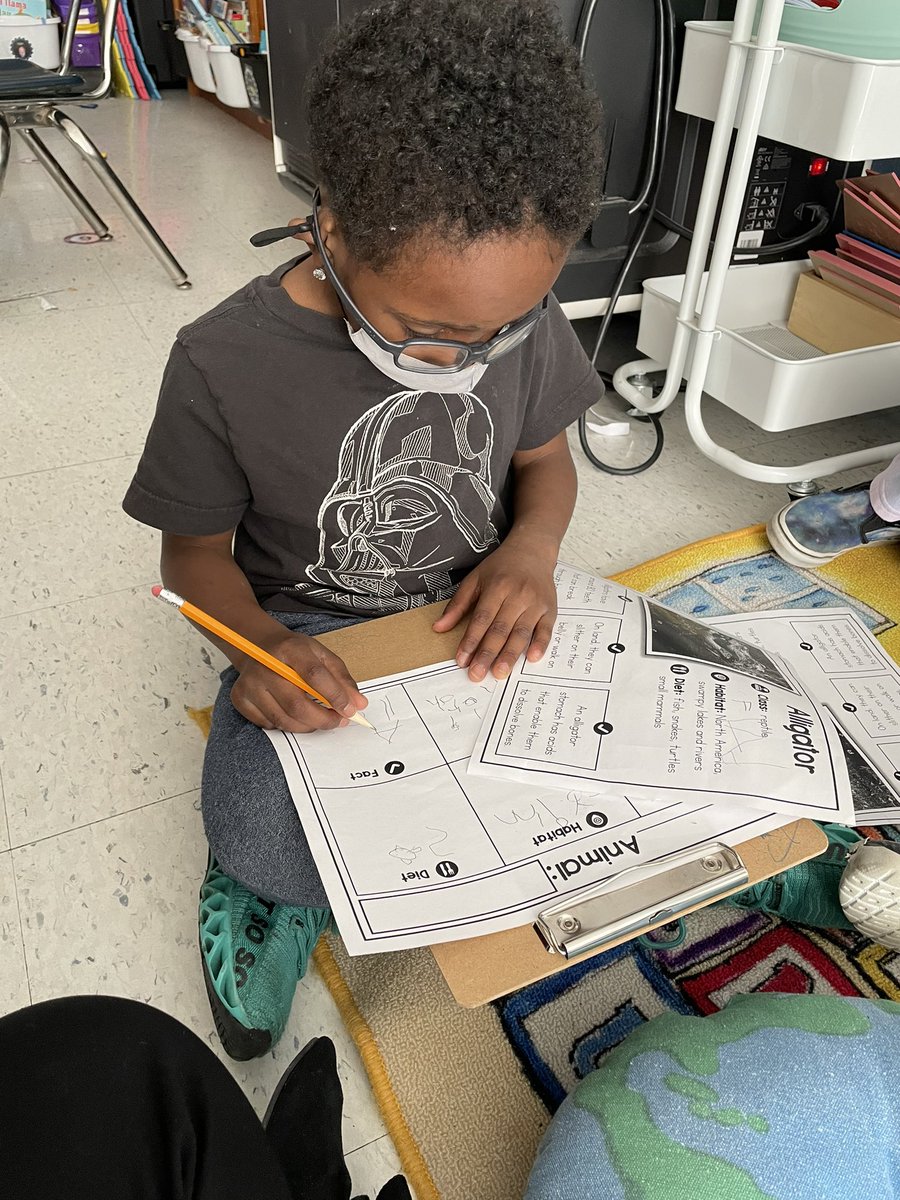 Kiddos in Ms. Van Kirk’s class are working on exploring nonfiction. Today they are learning about alligators. 🐊They are working in small groups to learn facts! <a href="/sftisd/">Santa Fe Trail</a> #isdstrong