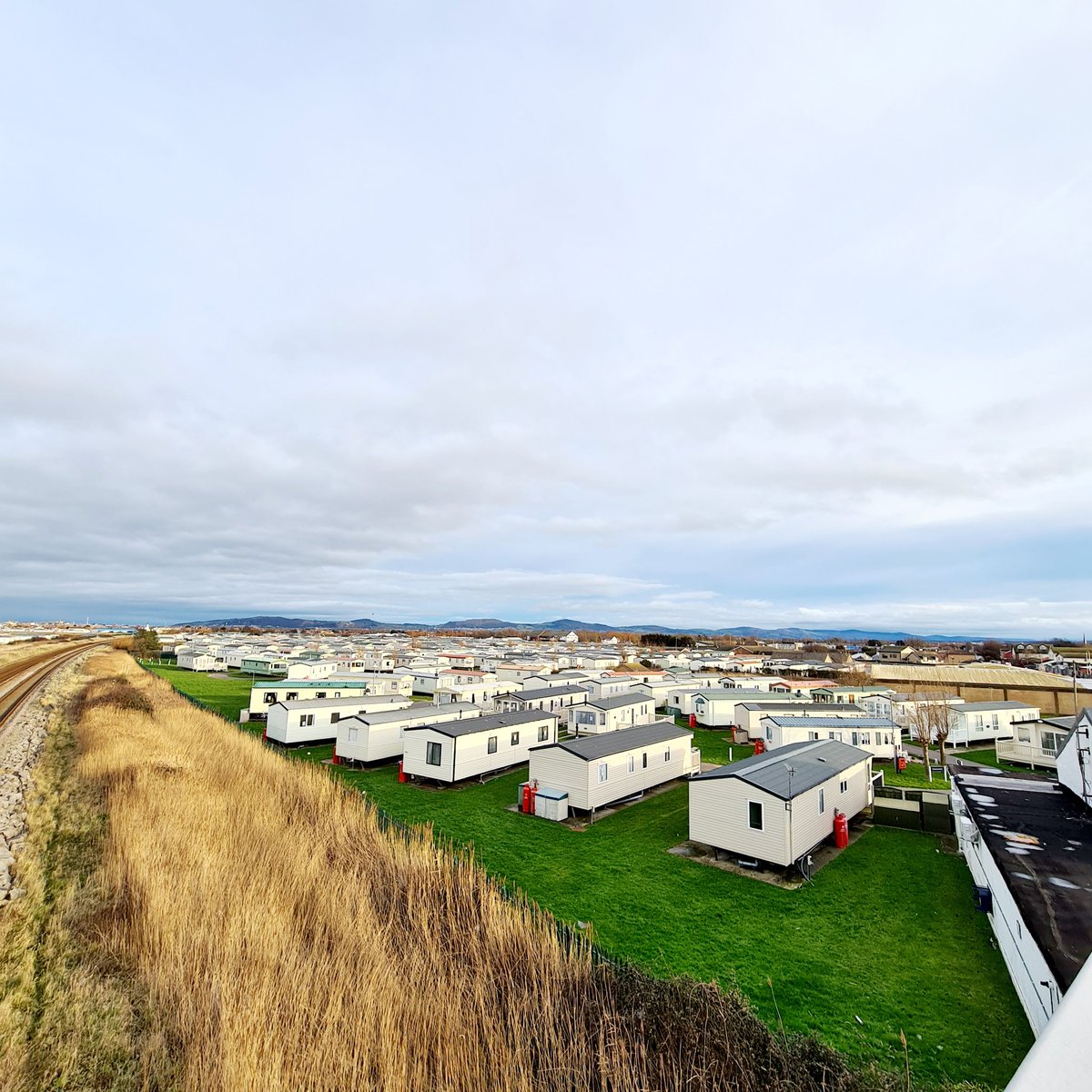 WilkinsonBytes's tweet photo. #MondayMotivation Getting into gear on new #workproject #people #place #purpose anchored in #wellbeinggoals #fivewaysofworking #communitylrd placemaking! Great to be collaborating with @chrisjonesplace! Looking forward 2 #deepdive into heart of Towyn & Kinmel Bay (TKB) #futures https://t.co/h8qJXd8Gqz