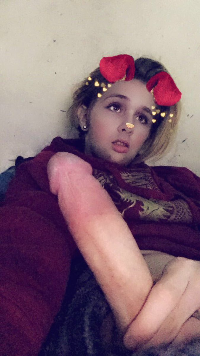 𝓢𝓪𝓶𝓶𝔂 (@punksluttt) on Twitter photo 