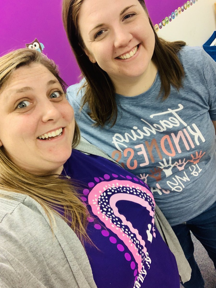 Wearing kindness shirts in honor of ⁦⁦<a href="/mrs_etillett/">Erika Tillett</a>. ⁦<a href="/MsBShippKinder/">Brandy Shipp</a>⁩