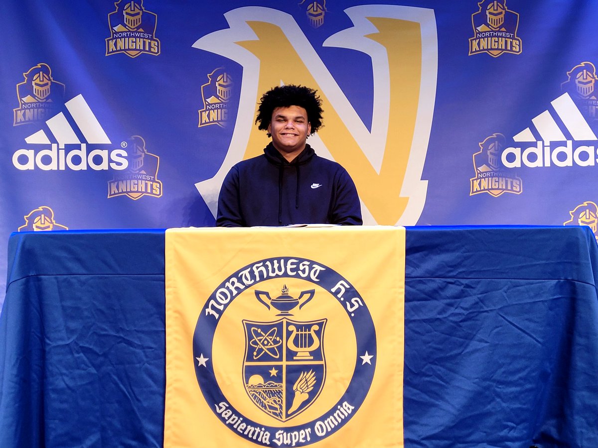 Congratulations to Kenyon Smith for committing to play DL at Central State!