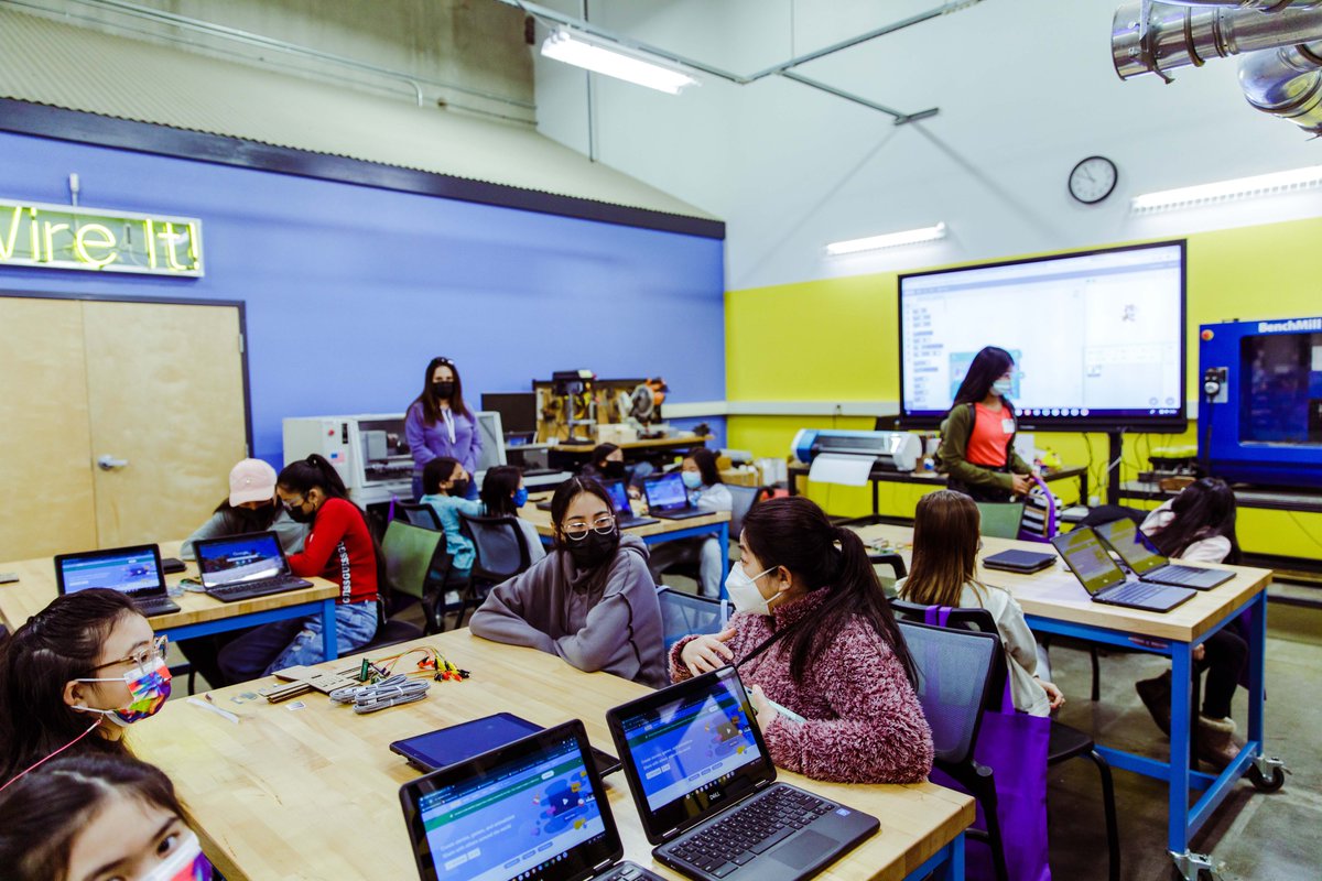 CodeStackStkn's tweet image. Enjoy these photos from our most recent Girls Coding Collaboration. This event was hosted in the SJCOE Fab Lab with CodeStack staff and CodeStack Academy students sharing their knowledge with the next generation of coders, engineers, roboticists and scientists! #SJCOE