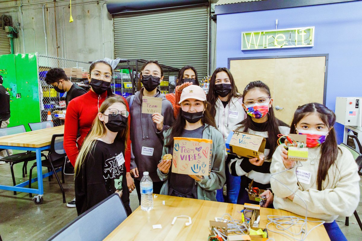 CodeStackStkn's tweet image. Enjoy these photos from our most recent Girls Coding Collaboration. This event was hosted in the SJCOE Fab Lab with CodeStack staff and CodeStack Academy students sharing their knowledge with the next generation of coders, engineers, roboticists and scientists! #SJCOE