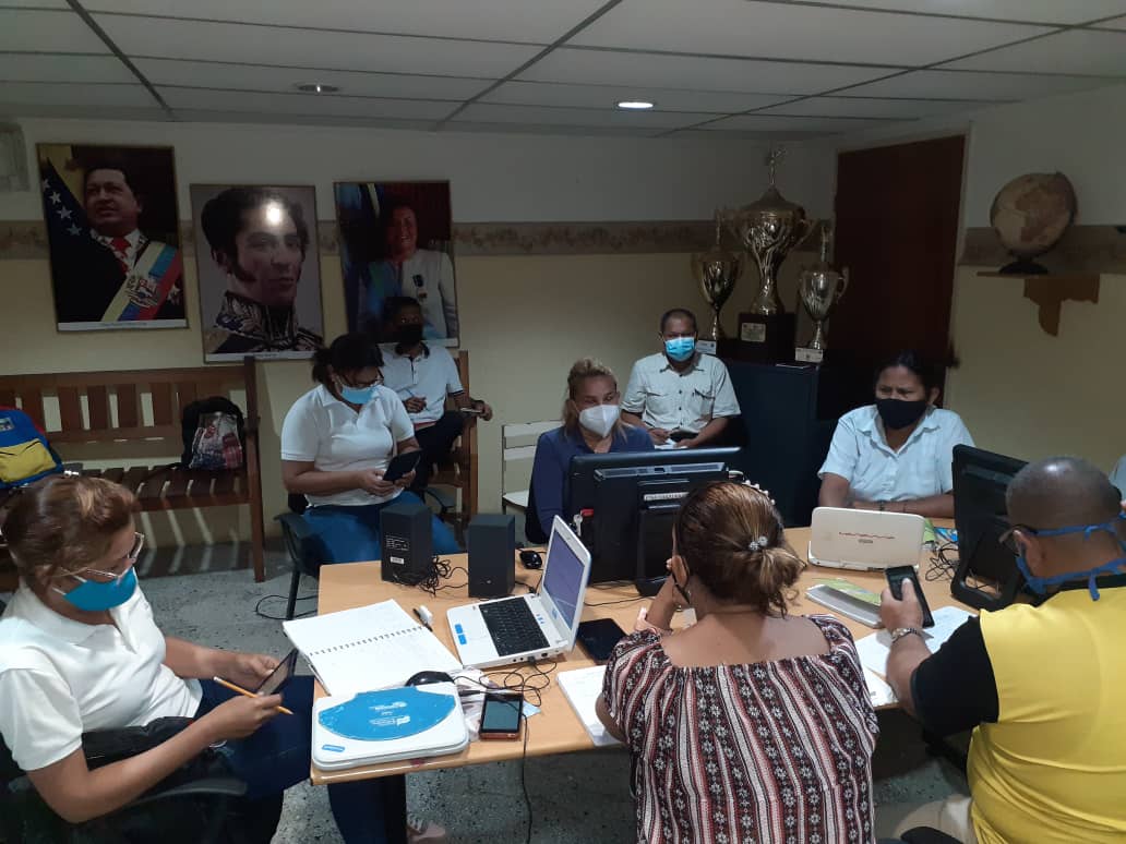 INFORMATICAZED9's tweet photo. Hoy 7 Febrero Video Conferencia Actualización de Matrícula Estudiantil y Sinceración de Directores y Personal Adscrito de la Instituciones Municipio Casacoima
@_LaAvanzadora @FannyG45 @Marlisb @MPPEGestionHuma @Zonaeducadelor1 https://t.co/kDTVuW7gw8