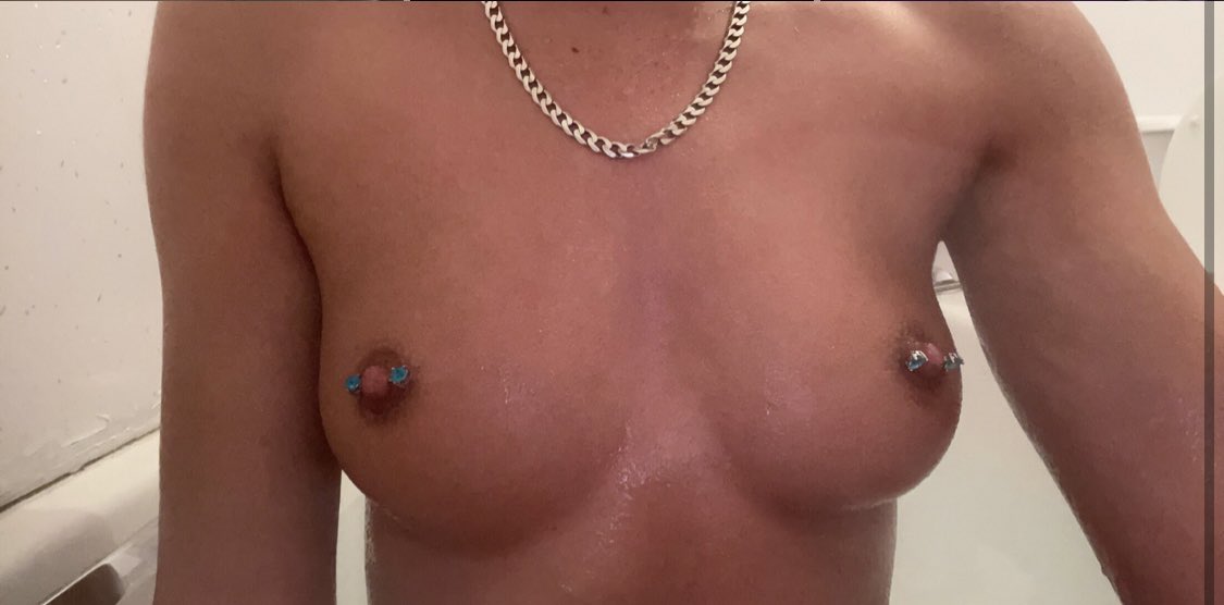Michele0044's tweet photo. Titty reveal might delete #nsfwtwitter https://t.co/zFDxFGzZ6x
