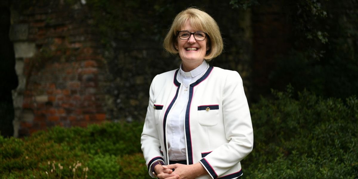 What a pleasure to meet Jo Kelly-Moore, Dean of St Albans, at the stunning @LutonHooHotel Mansion House today. Such an exciting time for us as she takes on this important role <a href="/diostalbans/">The Diocese of St Albans</a> <a href="/StAlbansCath/">St Albans Cathedral</a>