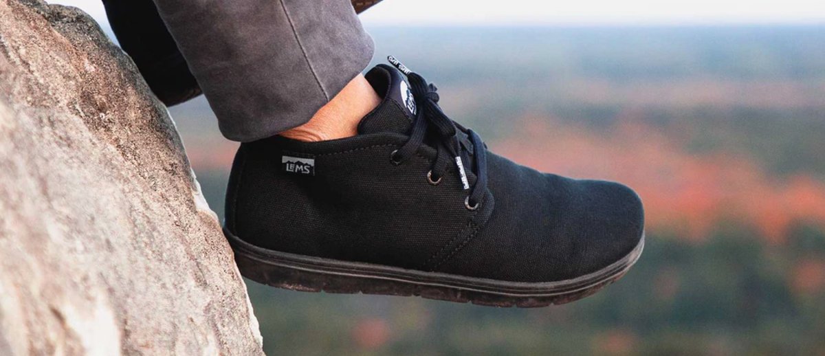 andrewbishup's tweet photo. These Chukka Boots from @LemsShoes are fire! π₯ Order below! I just recently had someone in public comment on my Lems... they definitely are unique. π
https://t.co/QycuYZE6lD
#Lems #LemsShoes #Shoes #style #fashion https://t.co/8rLLtdHw7B