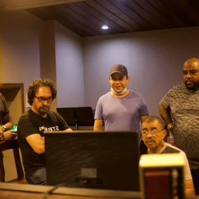 pafataofficial's tweet photo. @HavanaPrimera grabando!!!
Nuevo álbum... #PuebloGrifo

 @ProduccionesAb6 &amp; @pafataofficial 

#grabacion #dprimera #nuevoalbum https://t.co/TXkhCgL3zS