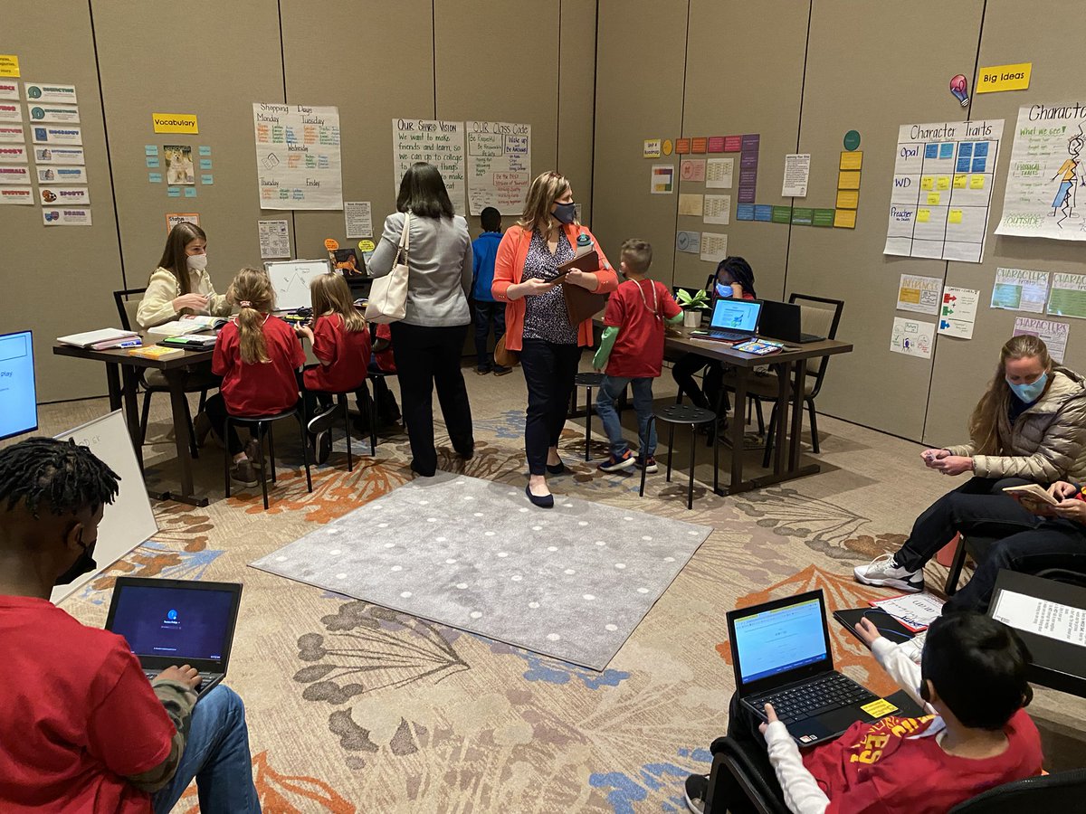 Fantastic job by <a href="/HawksNestSTEAM/">Hawks Nest STEAM</a>  sharing their model classrooms at #NCDC22! Wonderful students, amazing teachers, and some great ideas to empower our learners in action. #UnboxEDU