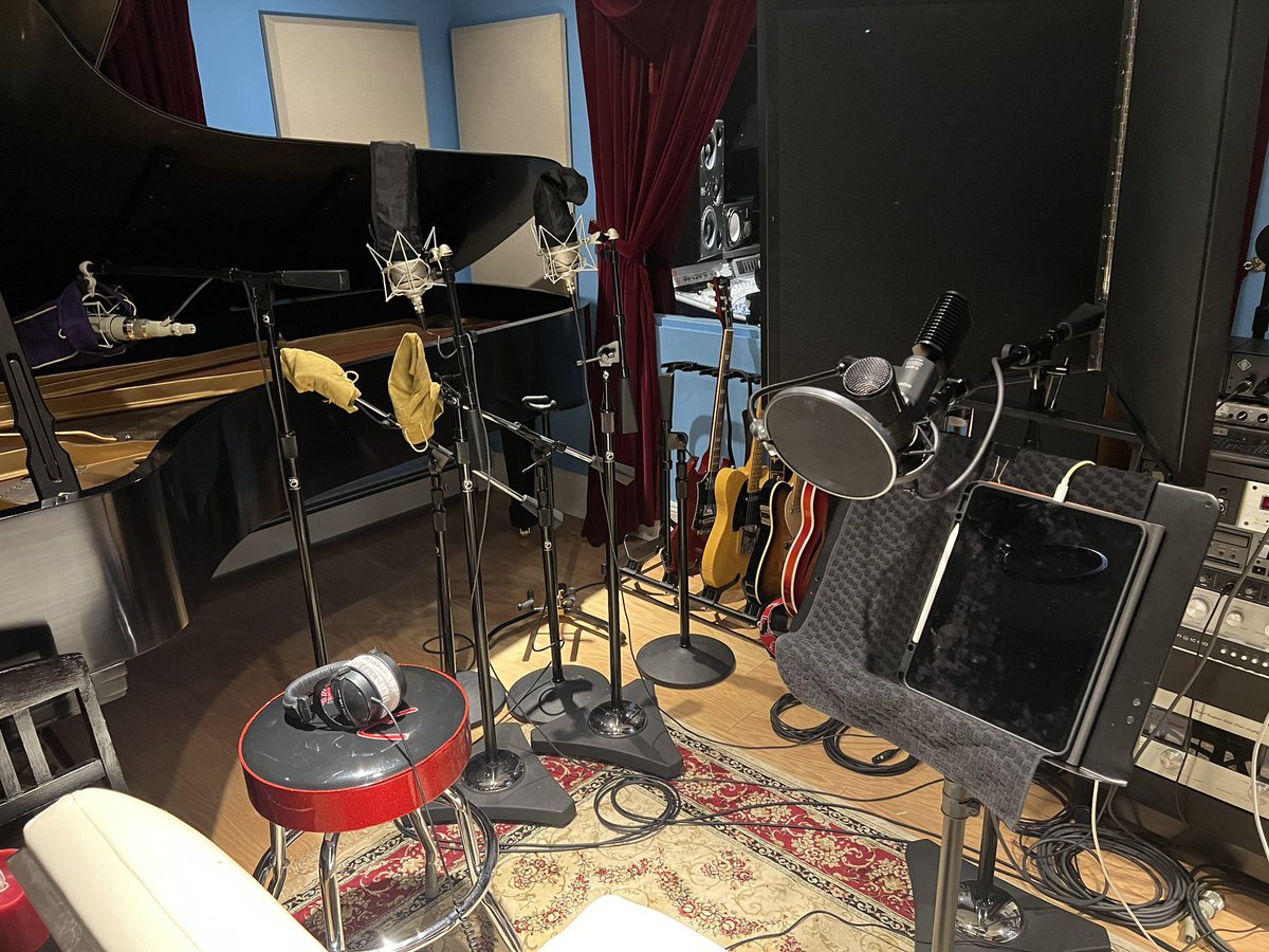 CuremarkCEO's tweet photo. Now #audiobooks are a whole new experience Grateful for the opportunity to do mine …will be out soon! @ByeStatusQuo #GoodbyeStatusQuo #Concertd @audiobooks @audiobooks_com https://t.co/H03Pk4fNUC