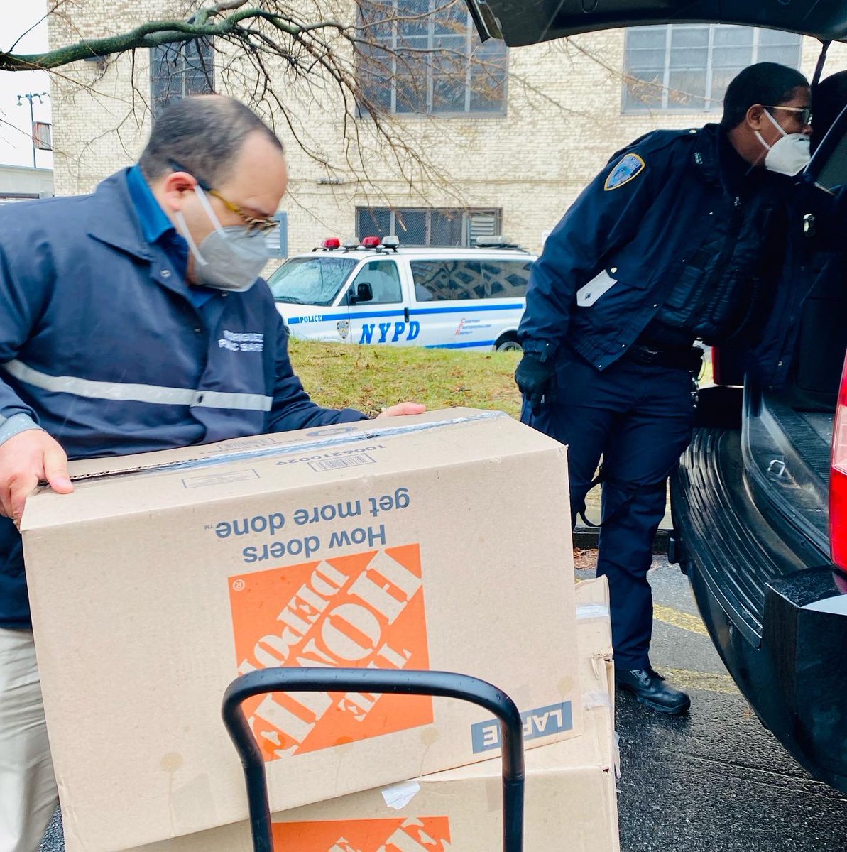 KBCCPSD's tweet photo. The Public Safety Department would like to take a moment to say, Thank You all for your donations to the Bronx Fire Relief Drive.

•
•
We appreciate everyone, and it’s because of your generosity we were able to make a difference.

•
Thank You 💙💙💙 https://t.co/wjbYpulKmj