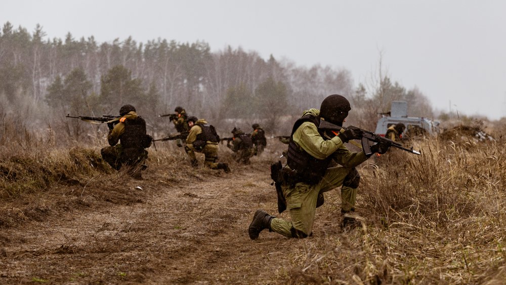 SOFXnetwork's tweet photo. Ukraine’s challenge: How Russia uses Spetsnaz as ‘tip of the spear | WION
NATO announced on Friday that Russia will deploy an additional 30,000 troops as part of the Russia-Belarus joint military forces including Spetsnaz SOF.
#SOFX #NATO #Russia
https://t.co/326kNg7nNB https://t.co/s01qSAcSRQ