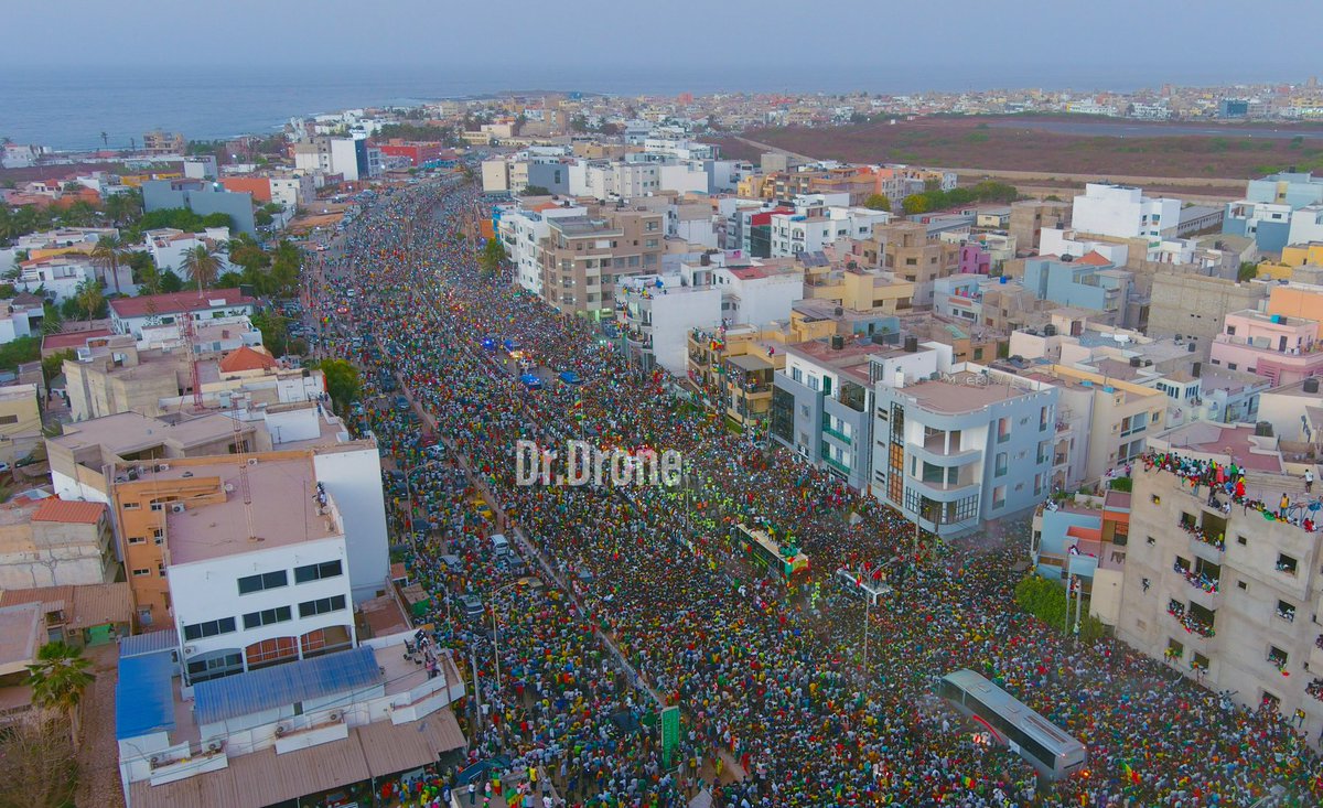 Dr__Drone tweet picture