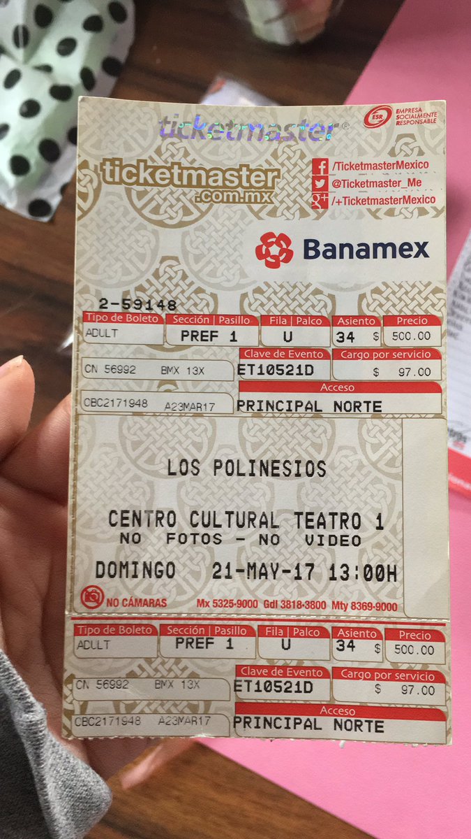 PPTeamDianaa's tweet photo. @PlaticaPolinesi No es de JUMP ): pero si el de la Gira Polinesia 💘 https://t.co/pQ86TRNJxn