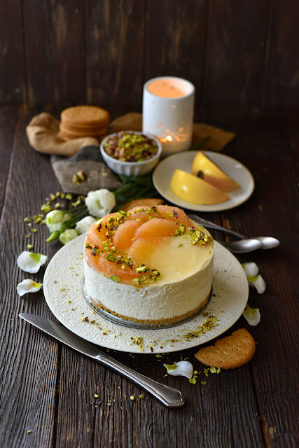 cofooders's tweet image. #Recette via ⁦@DorianNieto⁩ Cheesecake pamplemousse de Floride... parce qu'il fait toujours beau quelque part... 👉doriannn.blogspot.com/2022/02/cheese… #cheesecake #pamplemousse #cuisine #desserts #gateau #gouter #patisserie