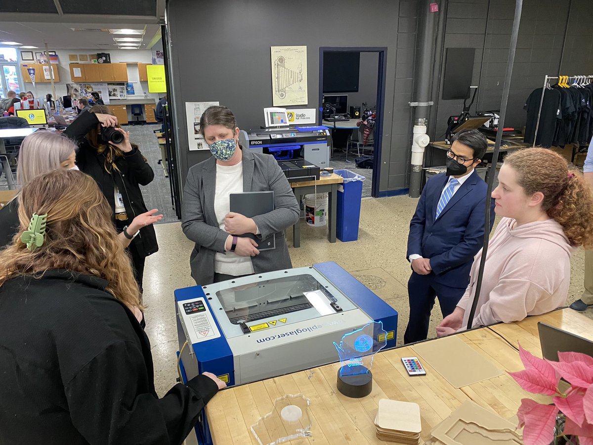 Brookfield Central Fab Lab tweet media