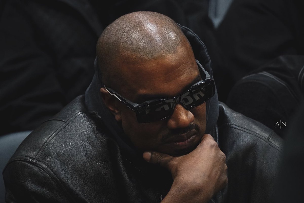 ANPhotosLLC's tweet photo. @kanyewest https://t.co/GVxYuw6jYk
