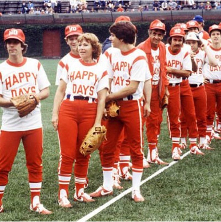 Super70sSports's tweet photo. Be patient early and get Fonzie's pitch count up. Then you're into the bullpen with Mrs. C and Potsie and it's line drives all day long. https://t.co/ltY7hefiYz