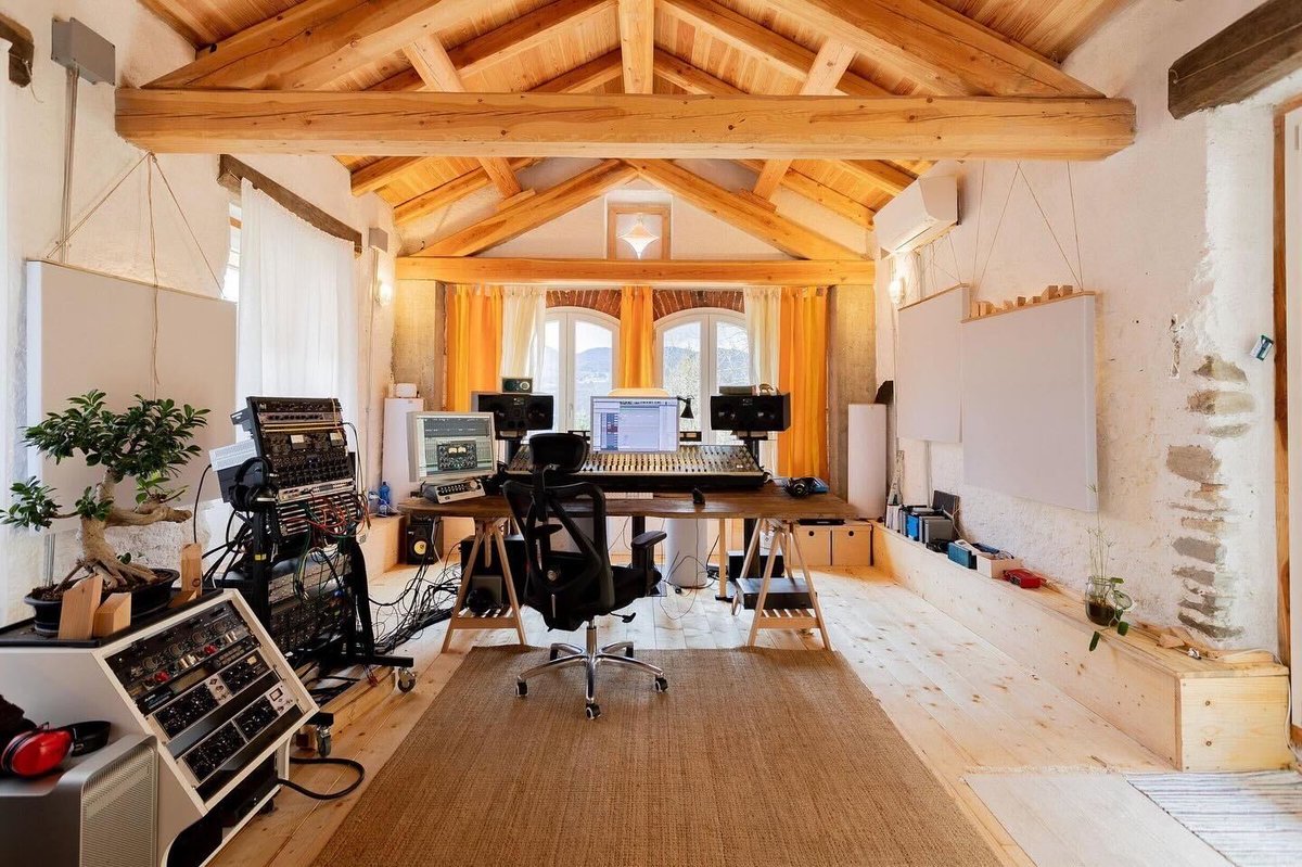 Studiotime tweet media