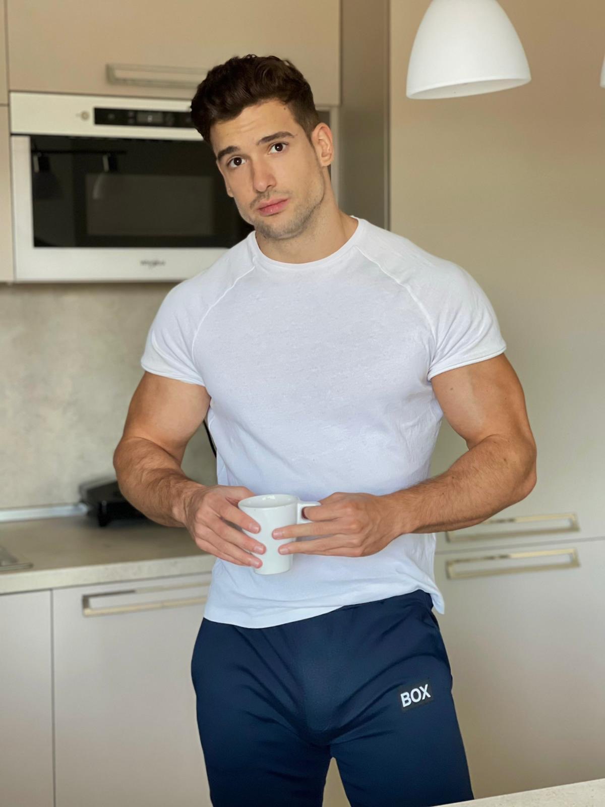 Baddest Daddies On Twitter Rt If You Like Your Coffee With Daddy Milk