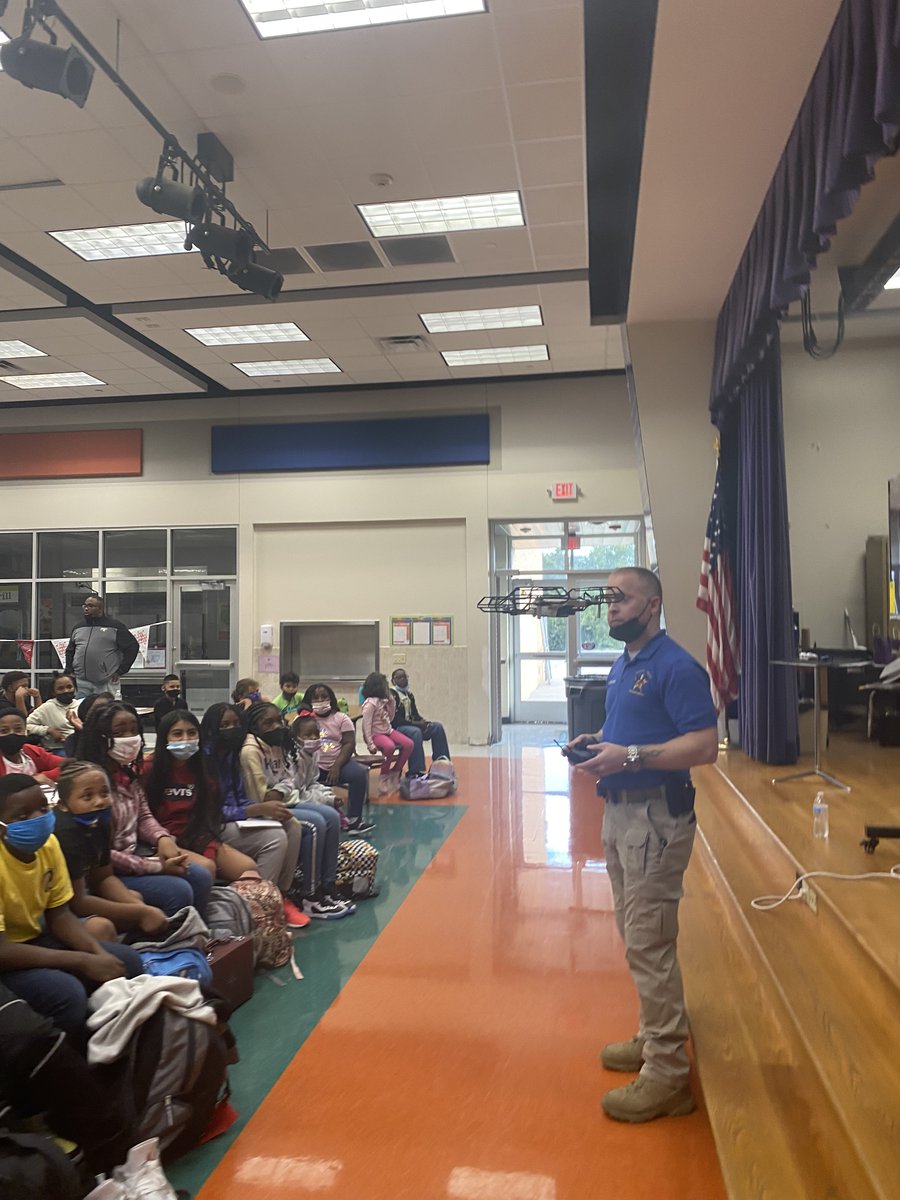 GreenwoodNoel's tweet photo. A huge shout out to @ecoATM for donating iPhones to the Ruby Young Drone Academy (the phones are used to control our @DJIGlobal drones). I would like to also thank Sgt.Edwards and @DeSotoPD for training our eagles to fly. #drones #Mavicmini #teched #RubyYoung #Comeflywithus https://t.co/VrAEM7wTNs