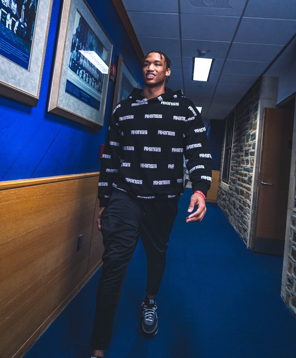 DukeMBB's tweet photo. pre-game fit check #DukeFits https://t.co/C8oJMOZVk2