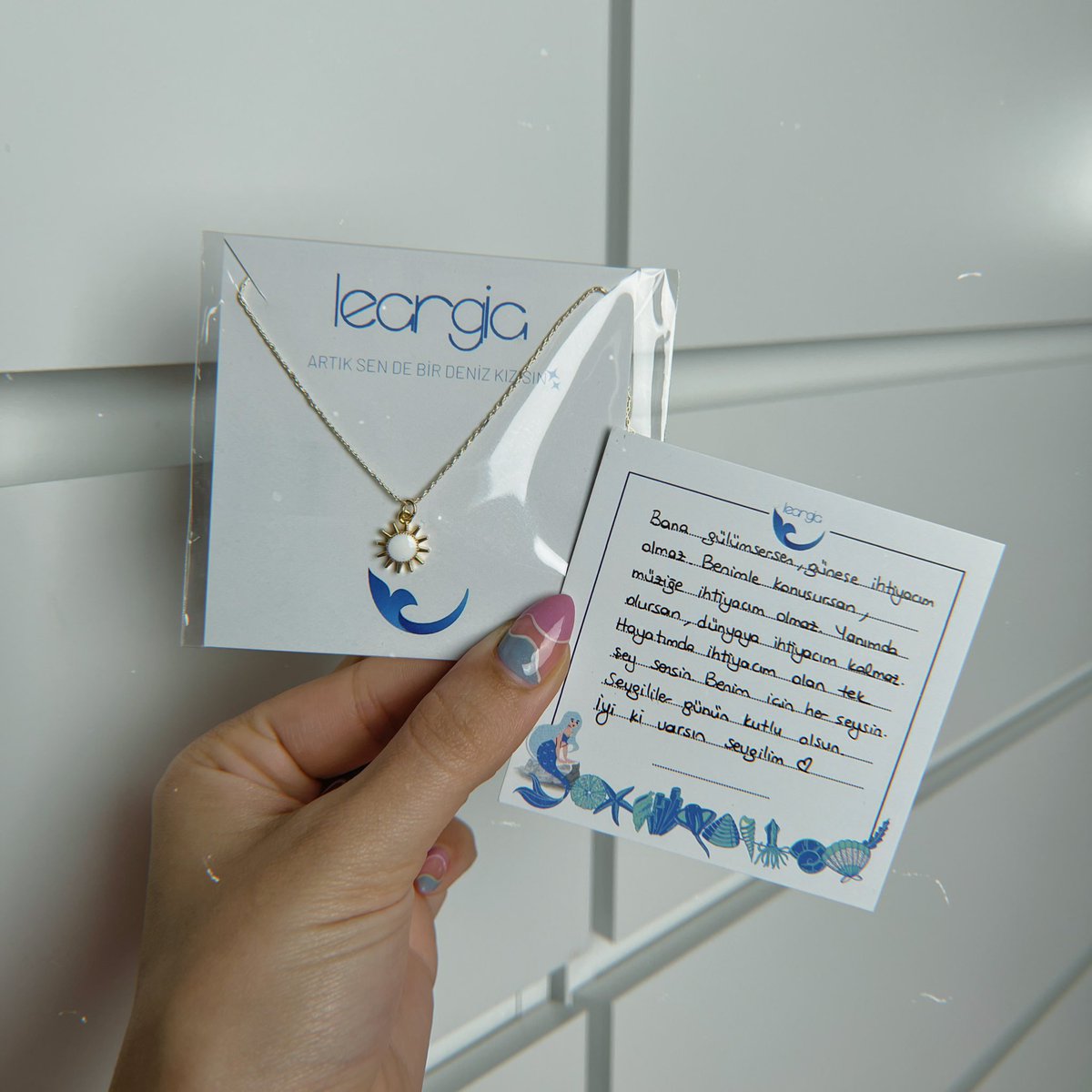 Sevgililer günü hediyesi 🤍 Bana gülümsersen, güneşe ihtiyacım olmaz. 🌞