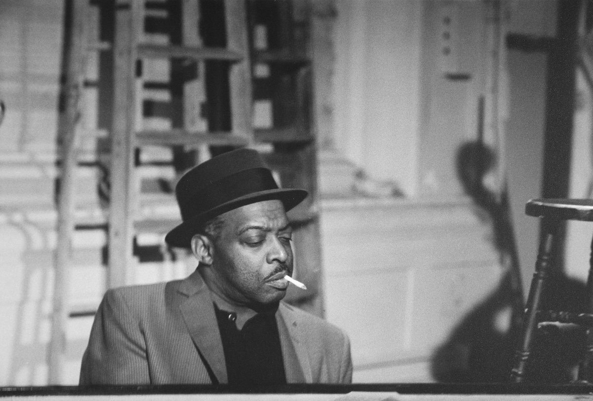 MoCP_Chicago's tweet photo. In celebration of Black History Month, we’d like to share a photo by photographer and musician Milt Hinton as our #MoCPCollection Image of the Week. 

Image: Milton J. Hinton, Count Basie, "Sound of Jazz" program rehearsal, television studio, NYC, 1957 https://t.co/w0UdHWVWHe