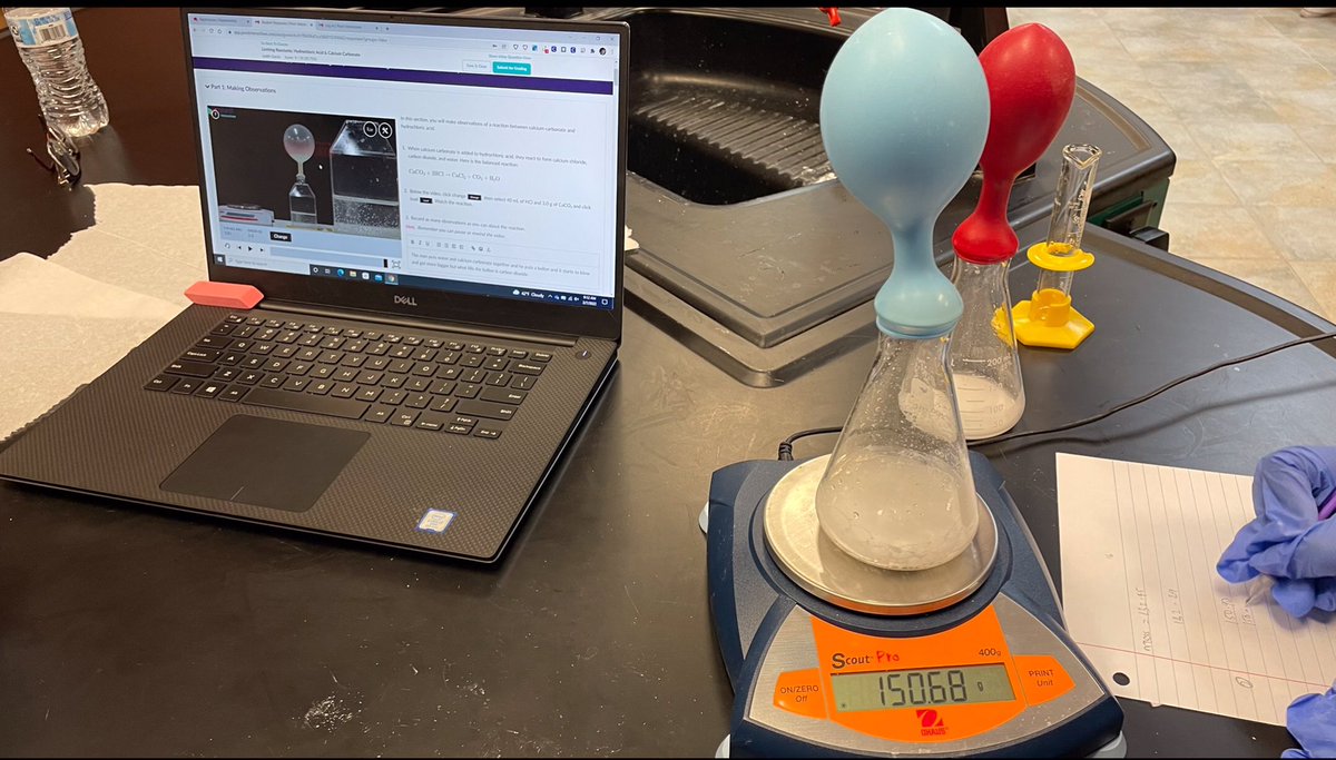 sbingolstem's tweet photo. In-person labs are easier and more understandable with the help of virtual labs. @pivot_is #chemistry @HsaHouston9_12 #Science https://t.co/xawP5QURyl