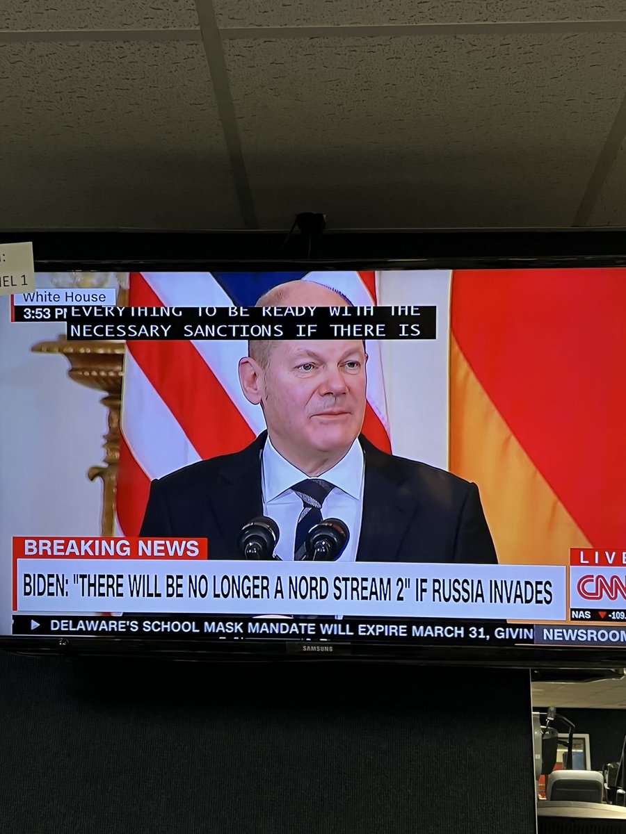FMarquezdlr's tweet photo. El canciller #Scholz se acaba de comprometer públicamente en rueda de prensa con #Biden a cancelar el #NordStreamII en caso de invasión rusa a #Ucrania. Creo que es la primera vez.
Economic deterrence, que también duele. https://t.co/U3pgVHdzuX